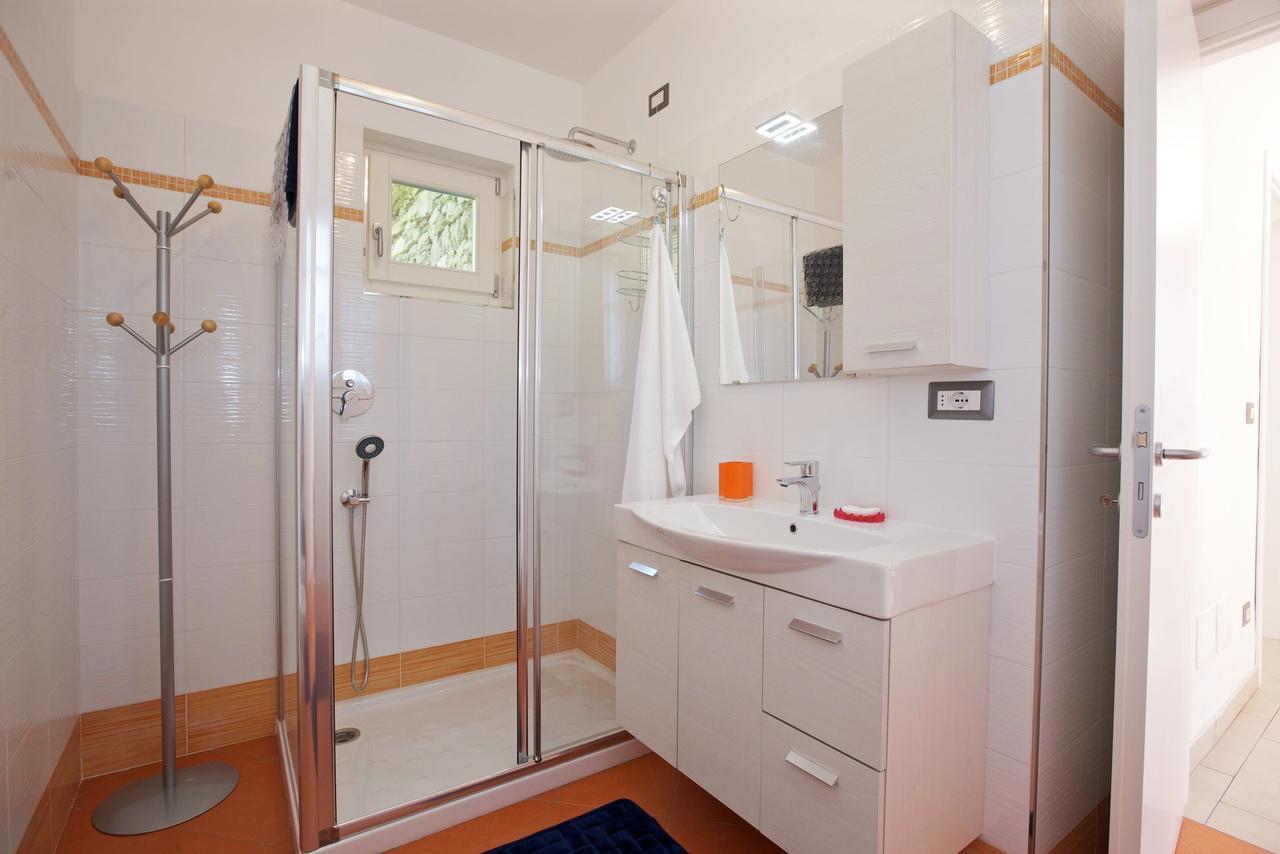La Tranquillita Apartment Oggebbio Luaran gambar